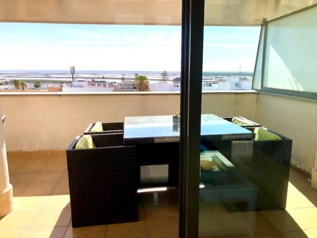 Apartamento GATU Ático Vistas Marineras parking, piscina, terraza, wifi El Puerto de Santa María Exterior foto